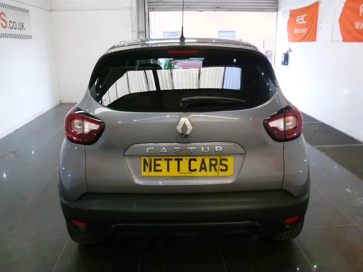2018-renault-captur-09-tce-iconic-big-6