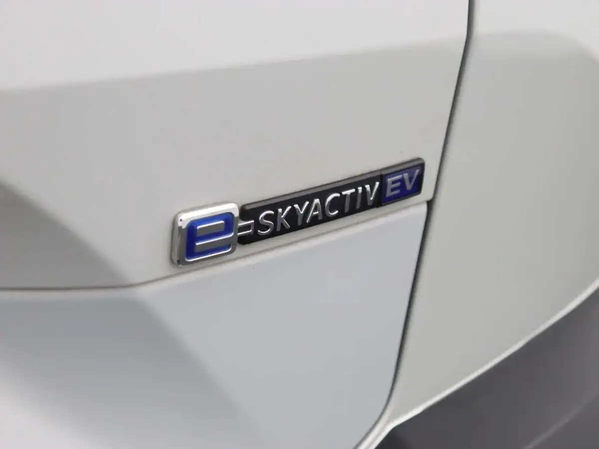 2024-mazda-mx-30-e-prime-line-145ps-0cc-big-51