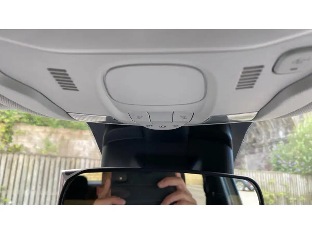 2020-jeep-renegade-10-gse-night-eagle-ii-big-26