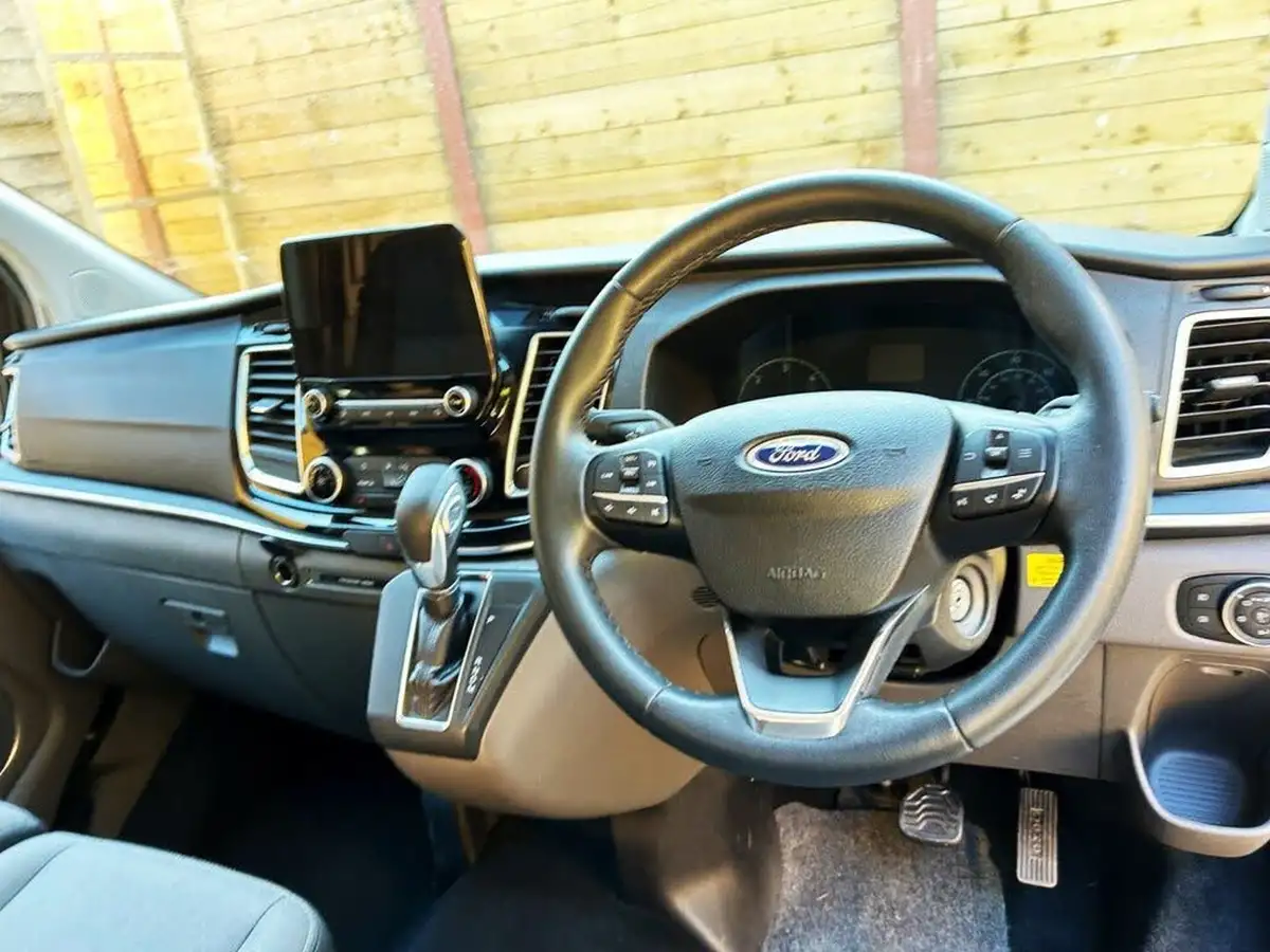 2019-ford-tourneo-custom-big-2