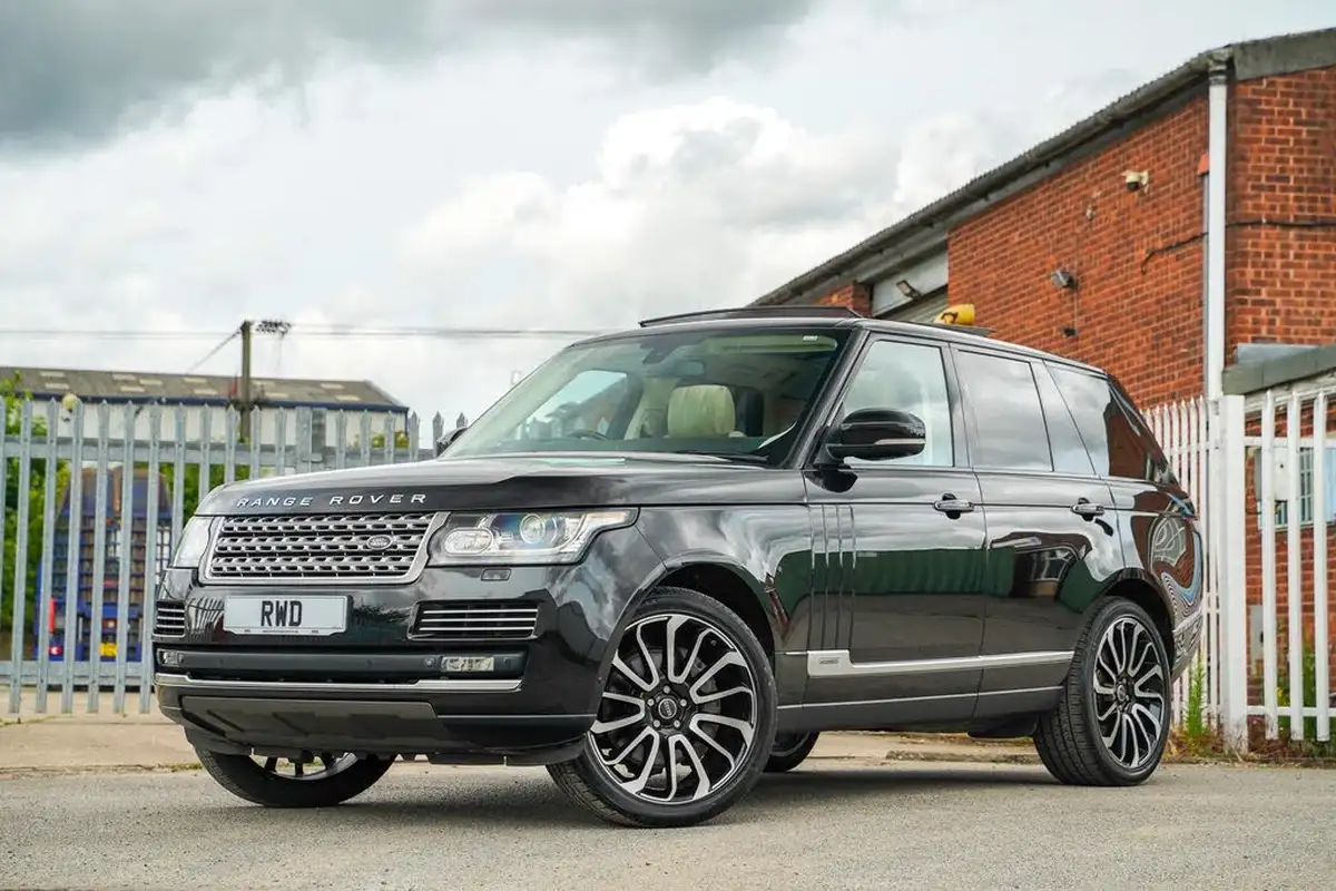 2014-land-rover-range-rover-30-sd-v6-autobiography-30-sd-ss-big-0