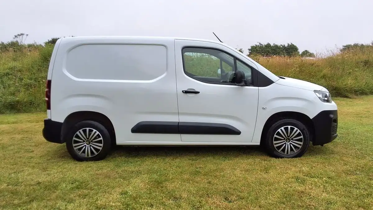 2019-citroen-berlingo-16bluehdi-650-enterprise-big-4
