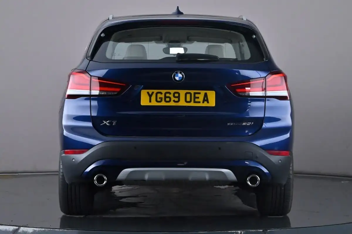 2019-bmw-x1-20-sdrive-20i-xline-sdrive-20i-big-4