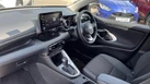 2023-toyota-yaris-15-vvt-i-design-small-32