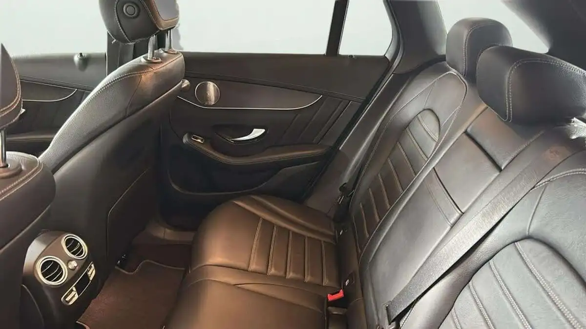 2021-mercedes-benz-glc-class-20d-glc300d-amg-line-premium-plus-245ps-station-wagon-5d-big-48