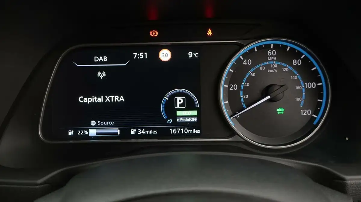 2020-nissan-leaf-e-tekna-big-10