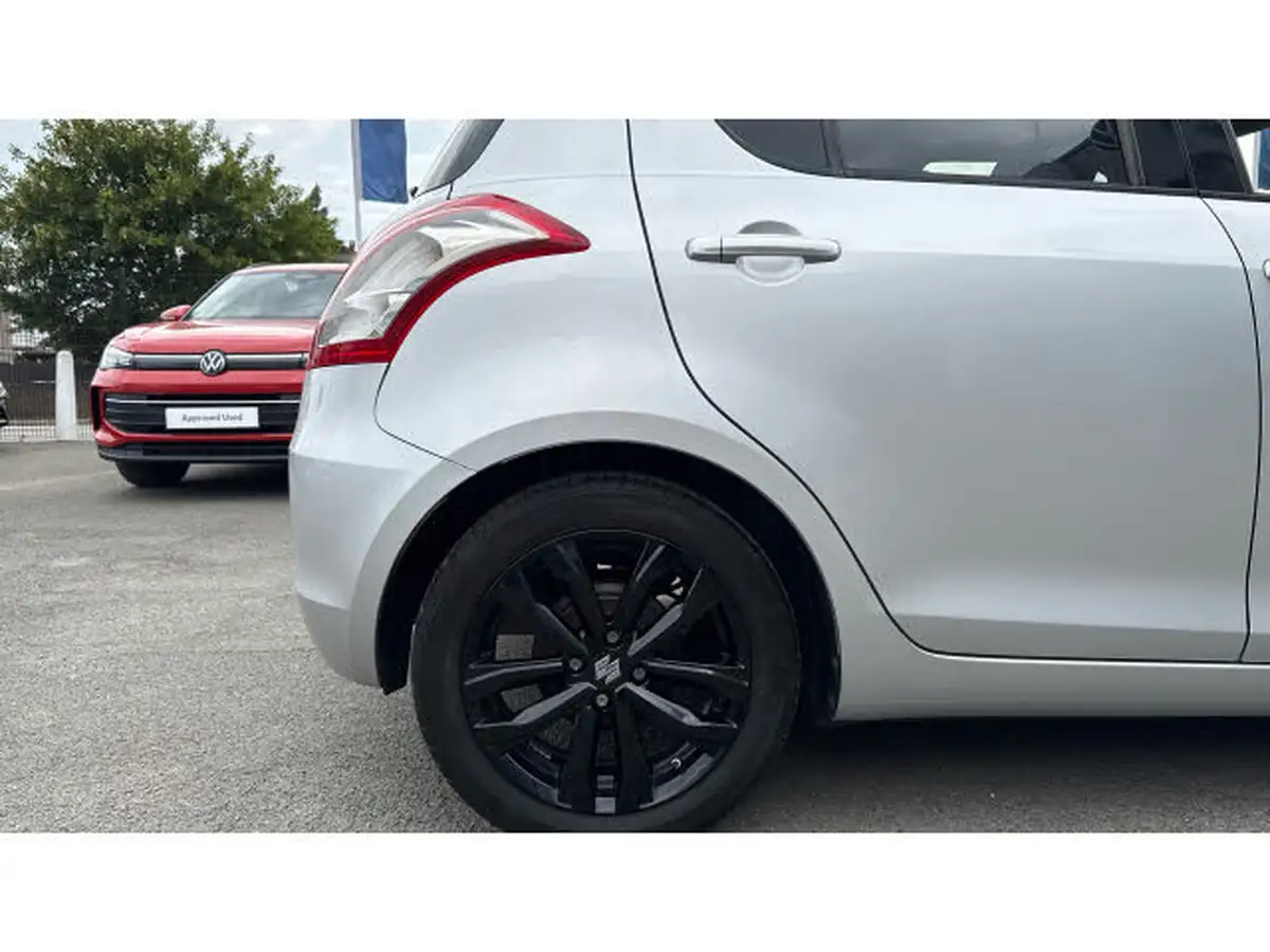 2016-suzuki-swift-12-sz-l-5d-big-6