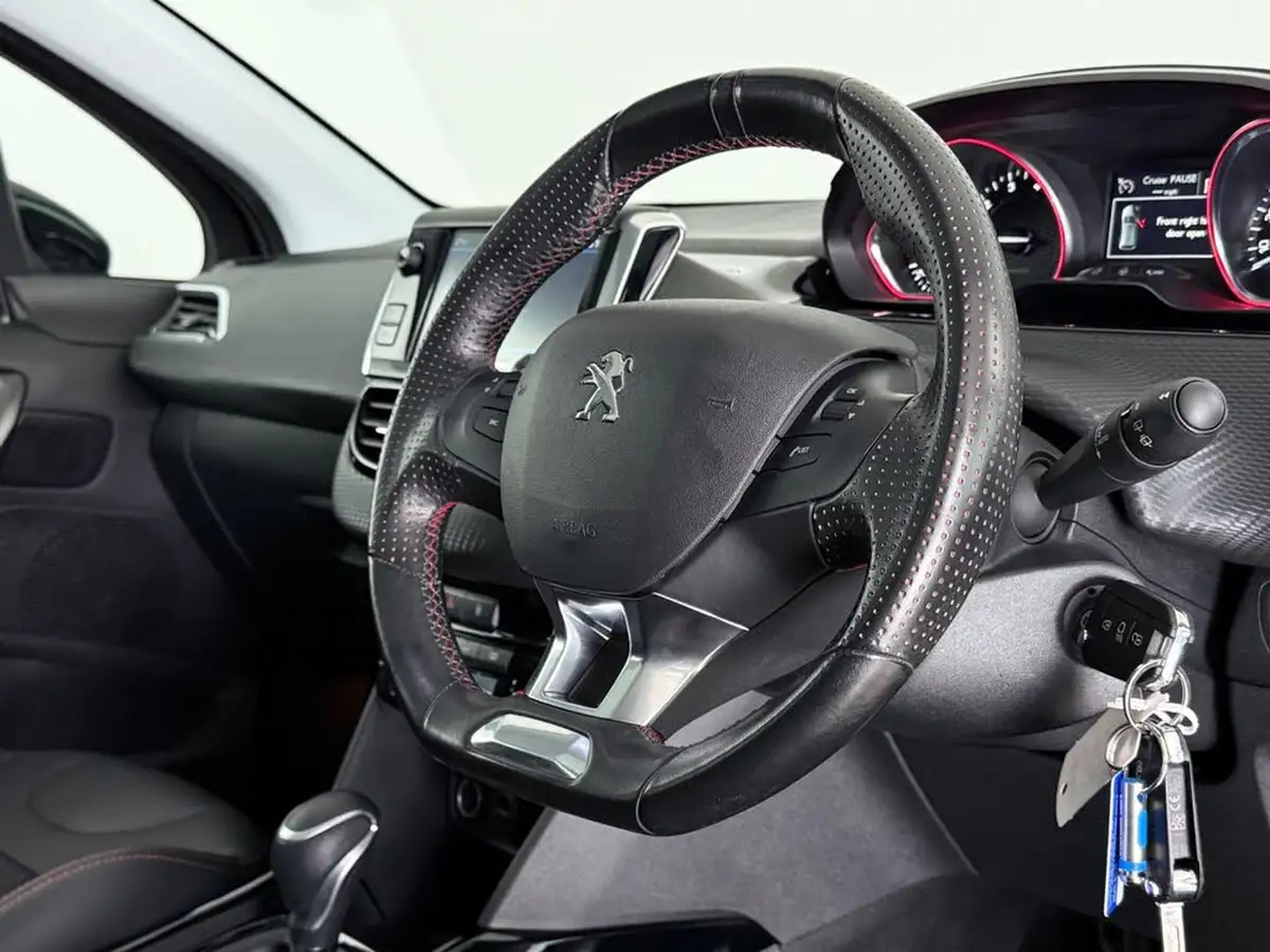 2018-peugeot-2008-suv-12-puretech-gt-line-110bhp-eat6-big-18