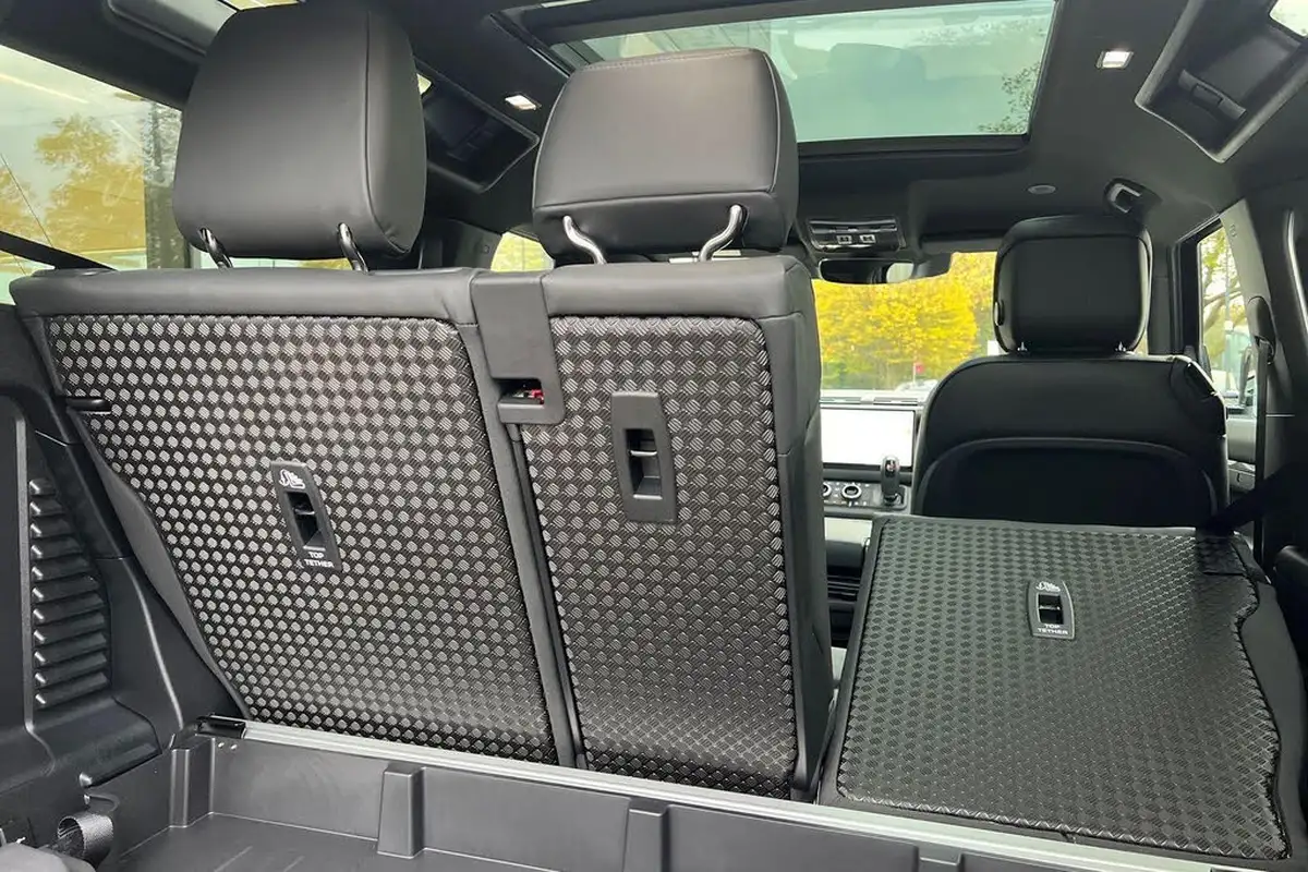 2024-land-rover-90-defender-30-d350-x-dynamic-hse-big-28