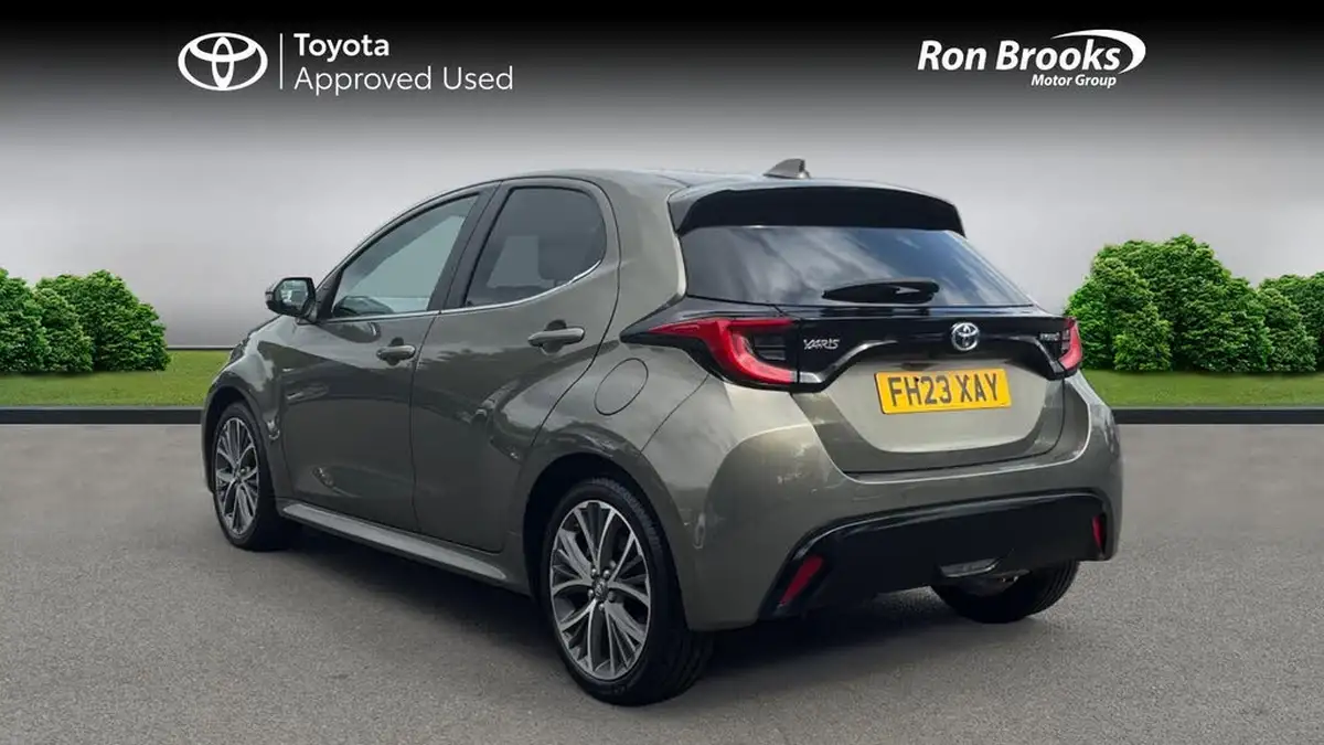 2023-toyota-yaris-15-vvt-i-excel-big-3