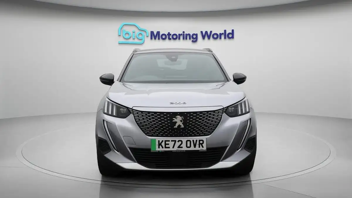 2023-peugeot-2008-suv-e-gt-136bhp-50kwh-station-wagon-big-2