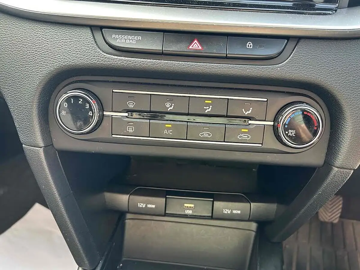 2021-kia-xceed-10-t-gdi-2-big-17