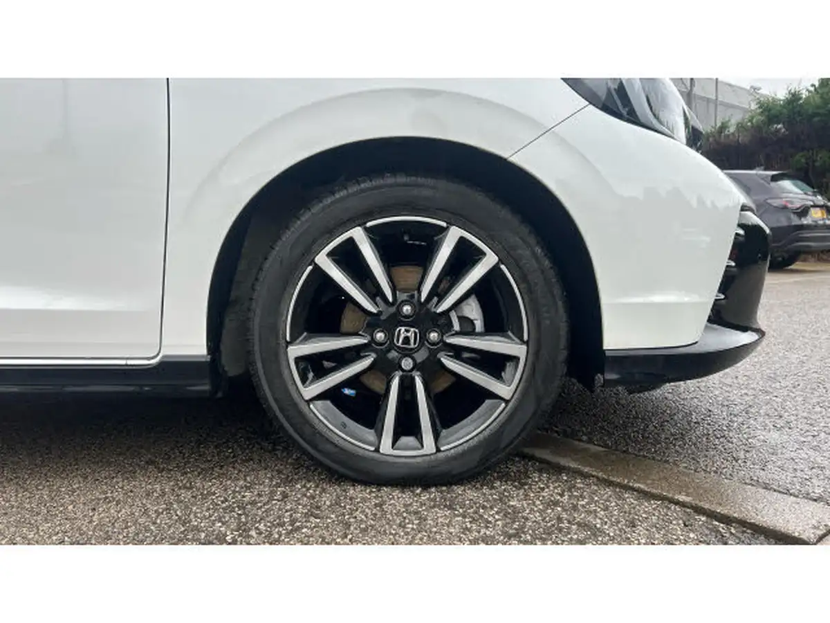 2023-honda-jazz-15-i-mmd-advance-sport-big-8