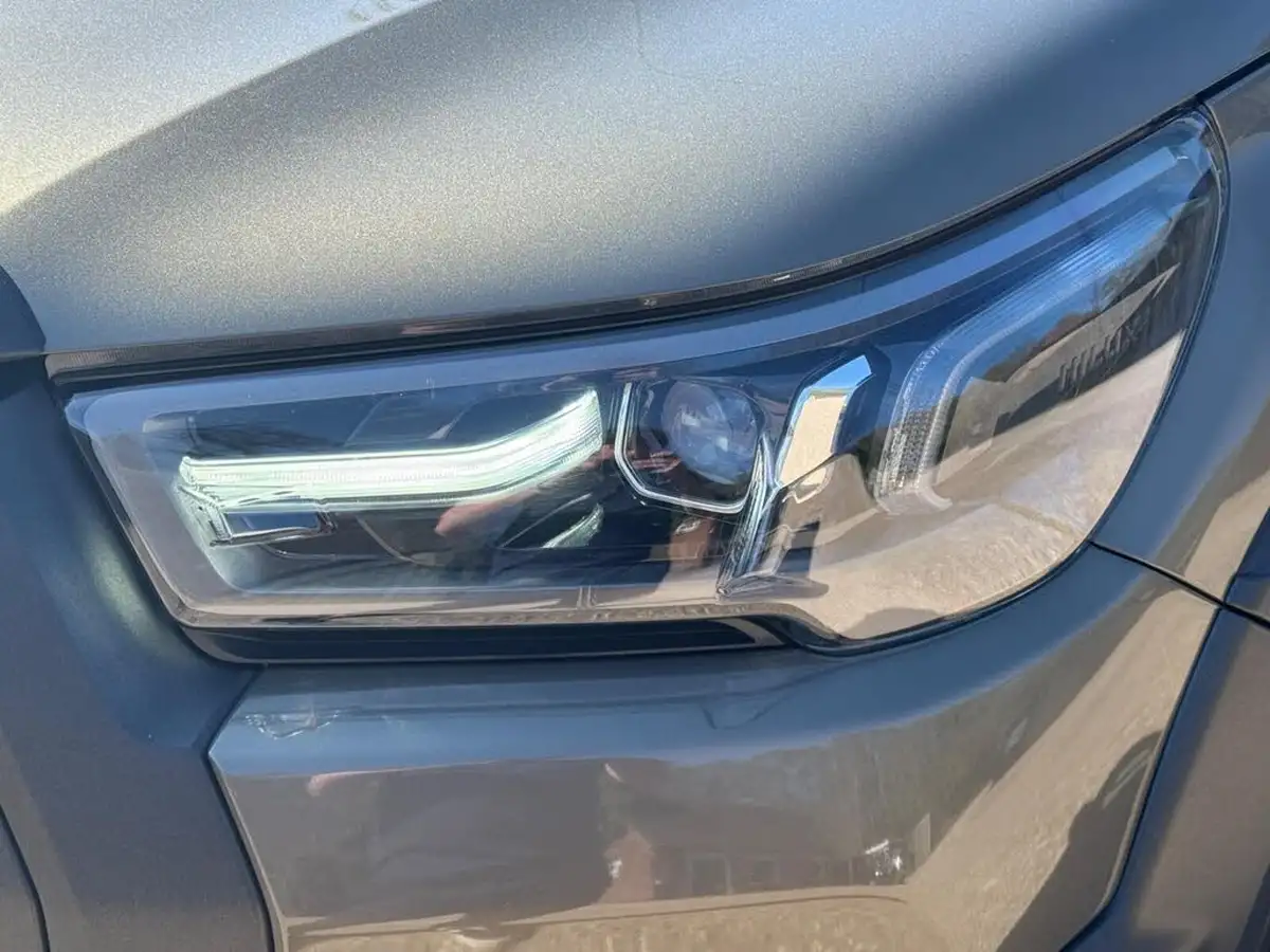 2022-toyota-hi-lux-28d-4d-invincible-x-204hpeu6d-2755cc-auto-big-33
