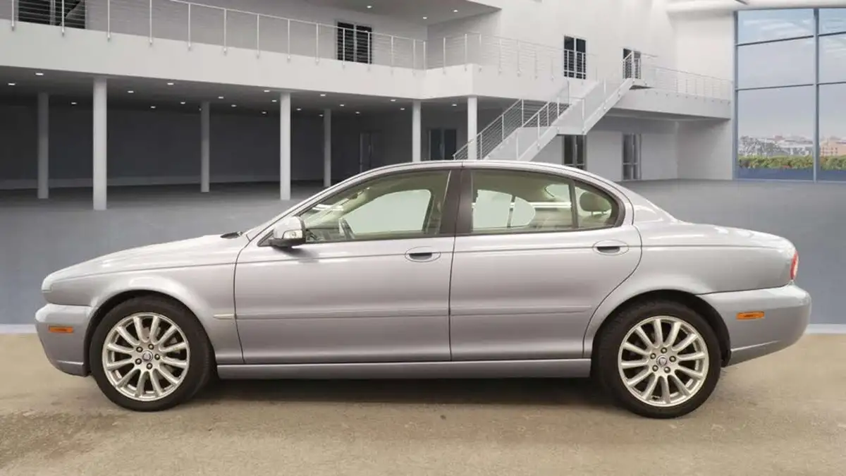 2009-jaguar-x-type-22td-dpf-saloon-4d-auto-big-5