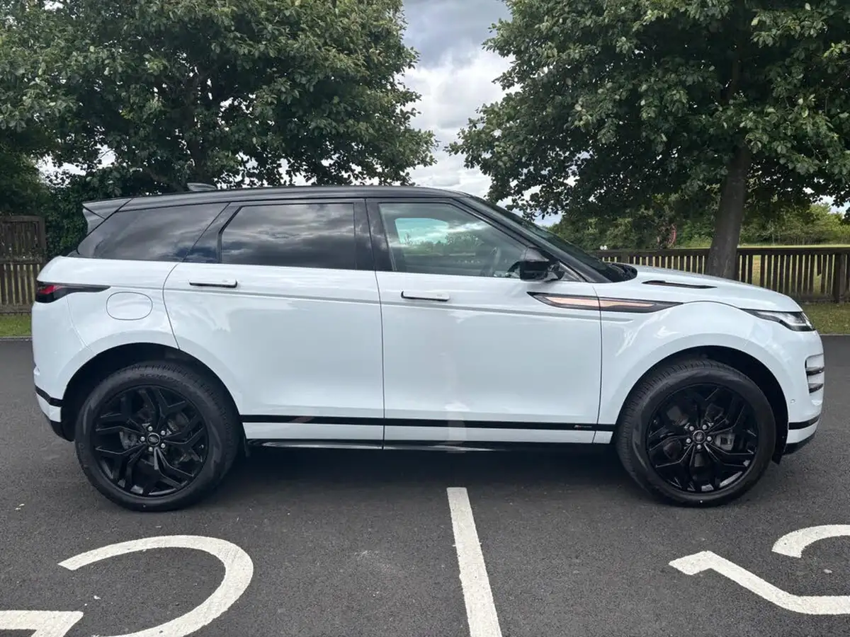 2020-land-rover-range-rover-evoque-20-d180-first-edition-big-3