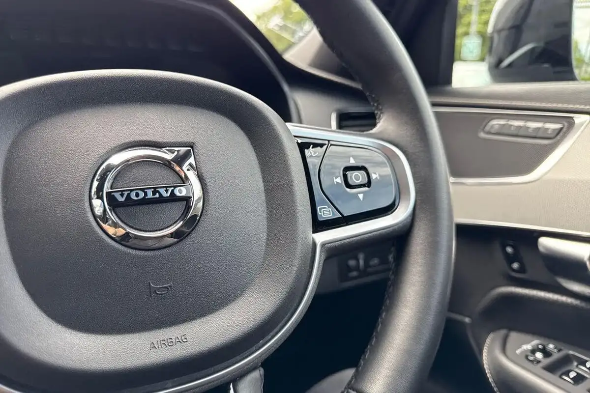 2022-volvo-xc90-20-t8-r-design-455bhp-big-37