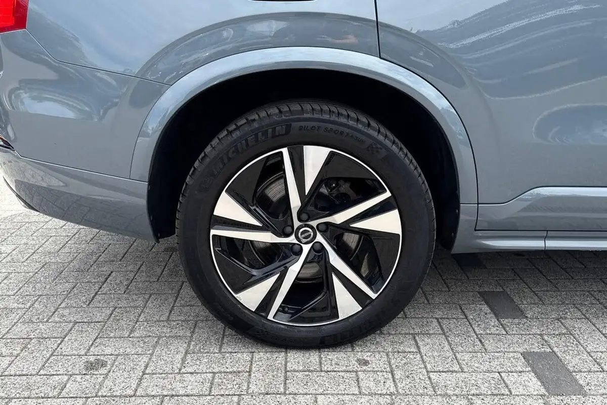 2022-volvo-xc90-20-t8-r-design-455bhp-big-13