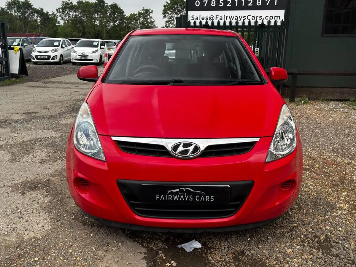 2011-hyundai-i20-14-comfort-5d-auto-big-6
