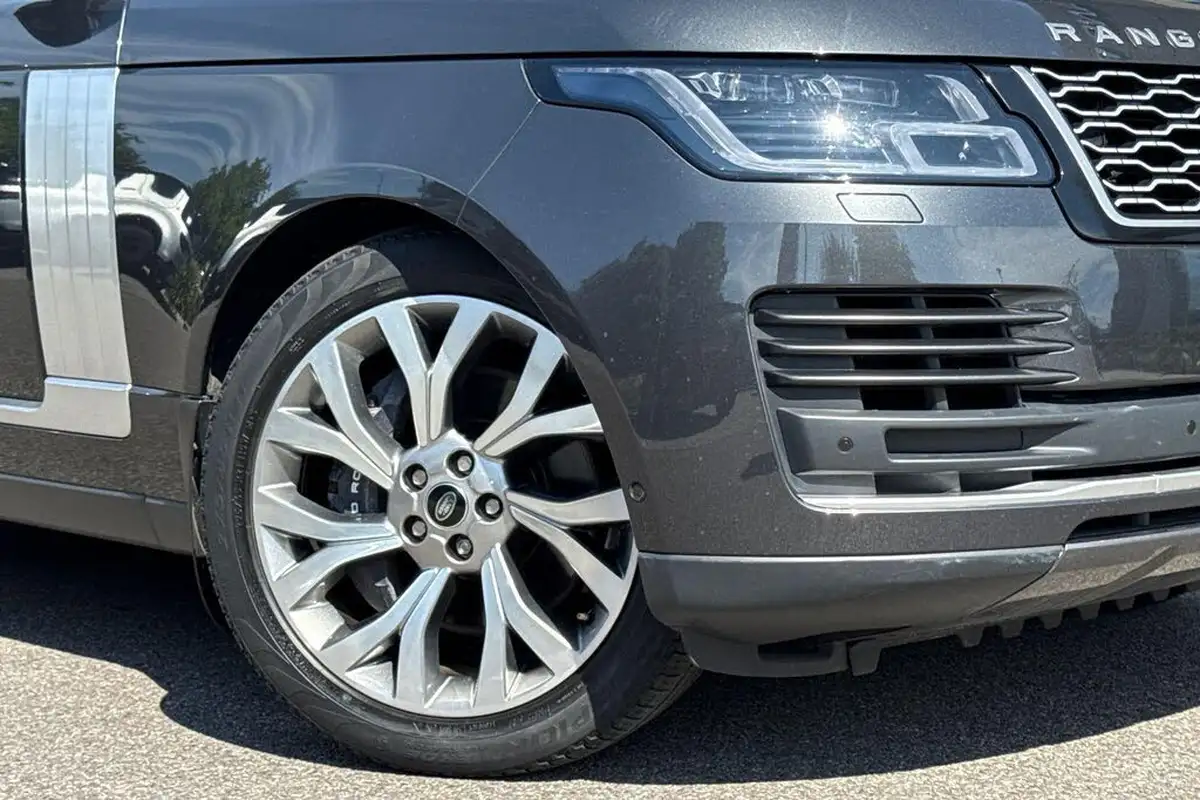 2021-land-rover-range-rover-30-p400-vogue-se-big-8
