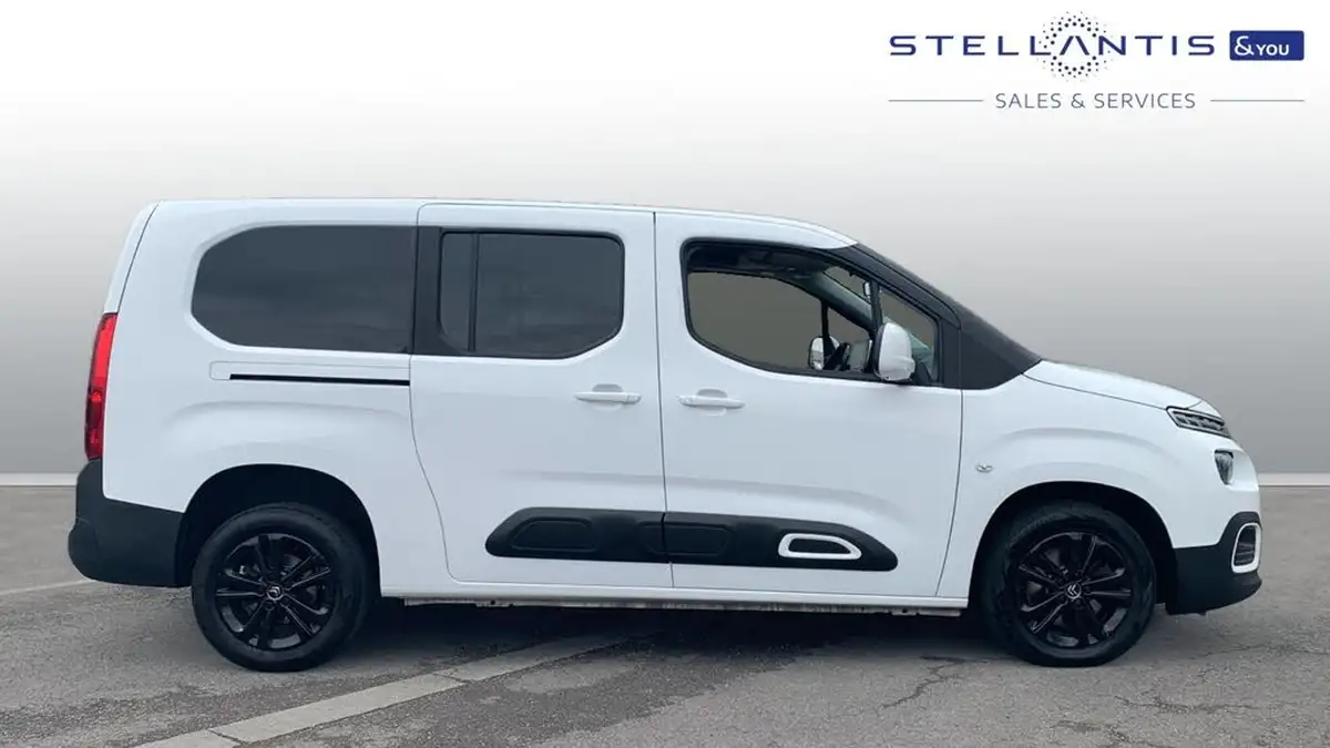 2019-citroen-berlingo-15bluehdi-flair-xl-size-130ps-eat8-big-1