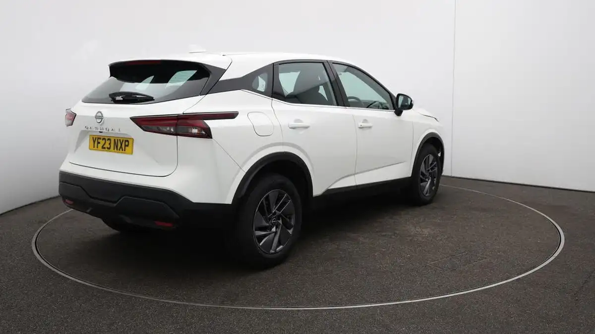 2023-nissan-qashqai-13-dig-t-acenta-premium-140ps-big-48
