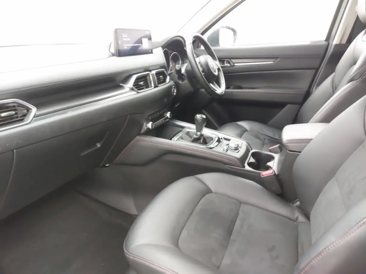 2021-mazda-cx-5-20-kuro-edition-big-4
