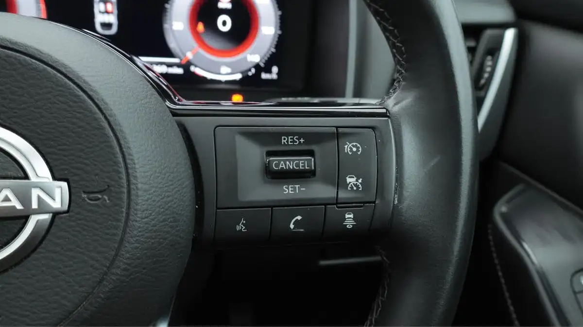 2022-nissan-qashqai-13-dig-t-n-connecta-140ps-big-24