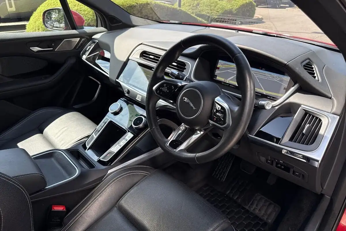 2019-jaguar-i-pace-ev400-se-big-34