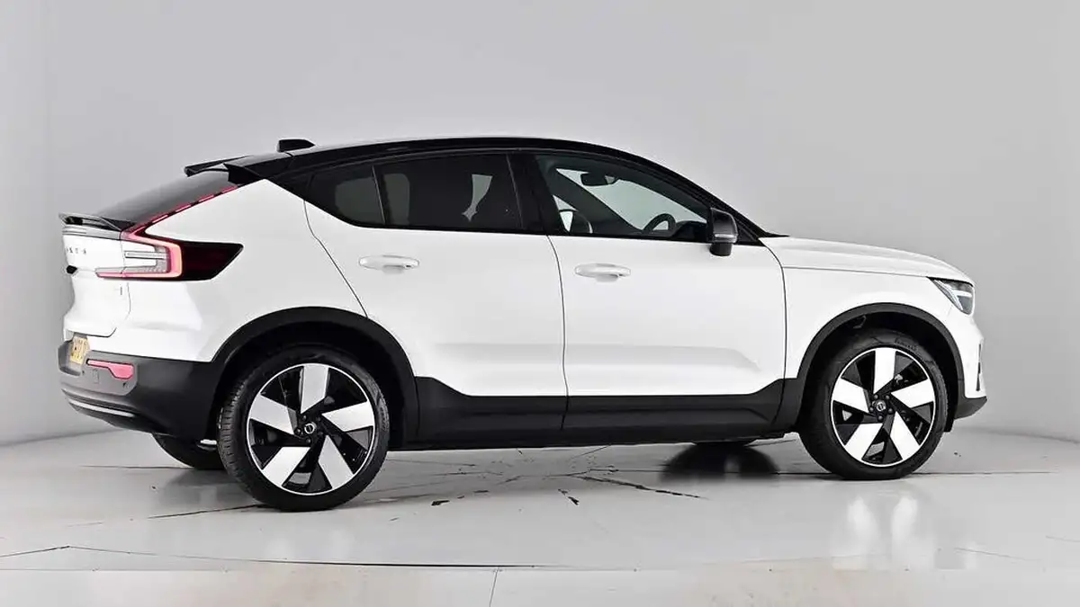 2022-volvo-c40-e-twin-recharge-pro-big-78