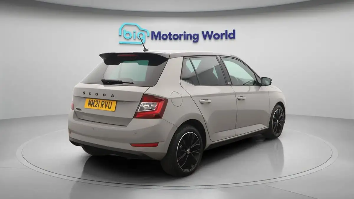 2021-skoda-fabia-10-tsi-monte-carlo-95ps-hatchback-dsg-big-6