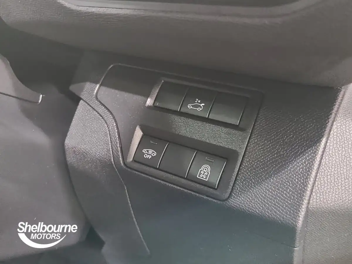 2020-peugeot-3008-suv-12-puretech-gt-line-premium-big-40