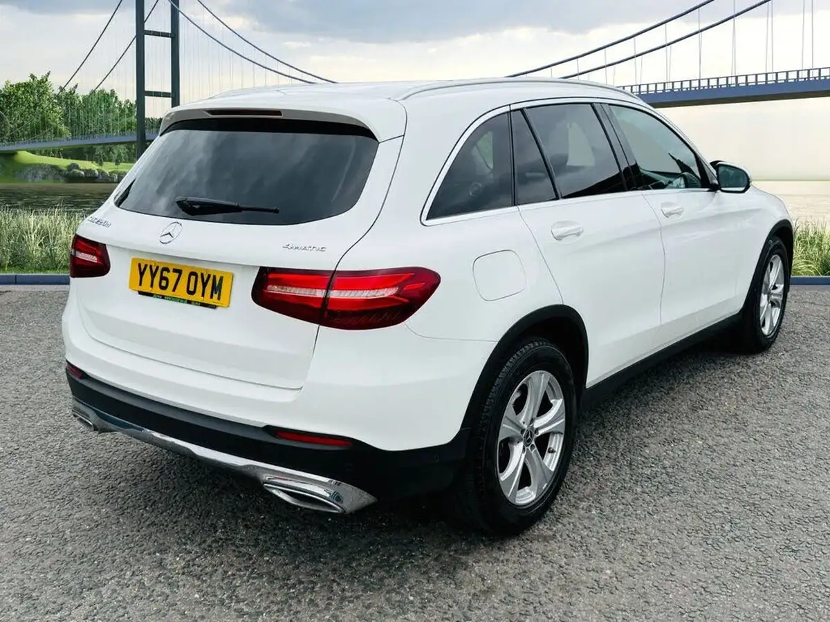 2017-mercedes-benz-glc-class-21d-glc220d-sport-ss-station-wagon-5d-big-3
