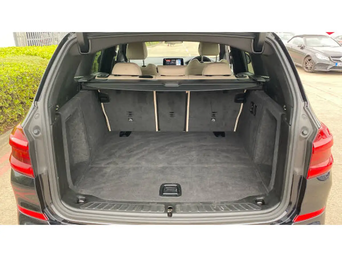 2019-bmw-x3-30td-m40d-big-12
