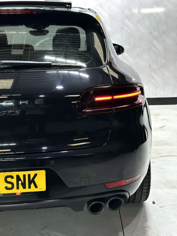 2016-porsche-macan-30-gts-big-63