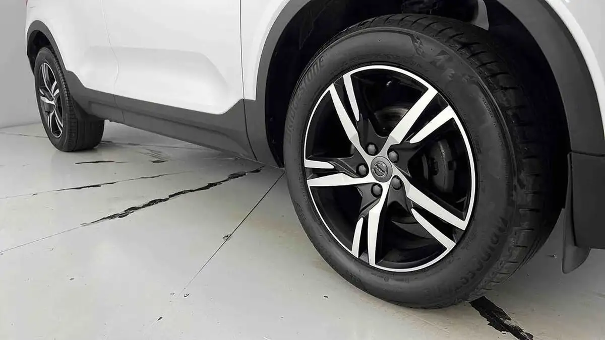 2021-volvo-xc40-15-t3-r-design-161bhp-big-25