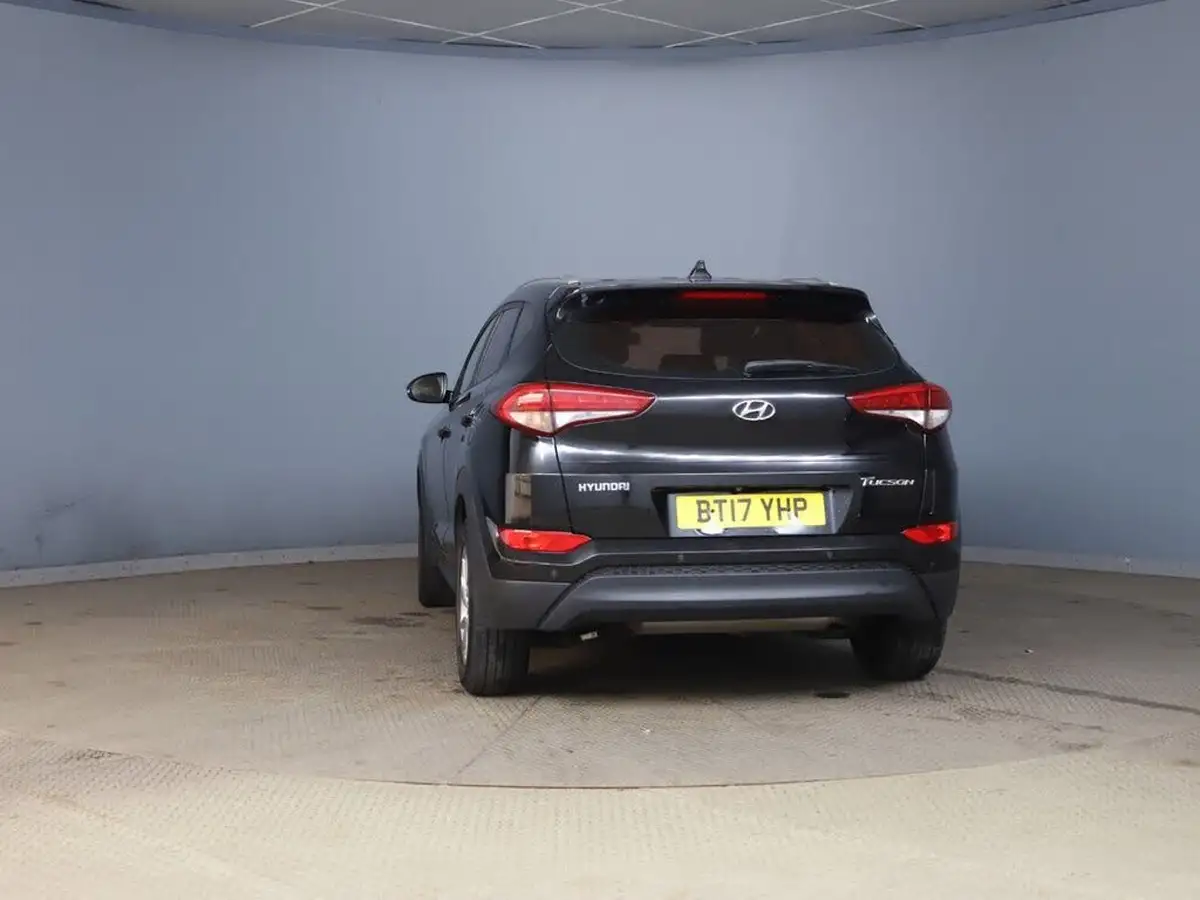 2017-hyundai-tucson-17crdi-blue-drive-se-nav-116ps-big-3