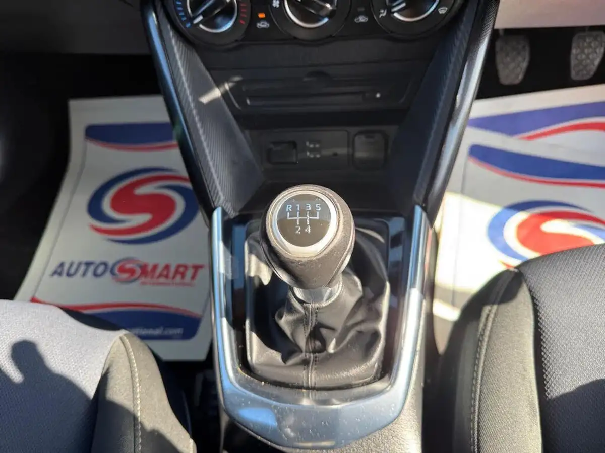 2016-mazda-mazda2-15-se-l-90ps-big-21