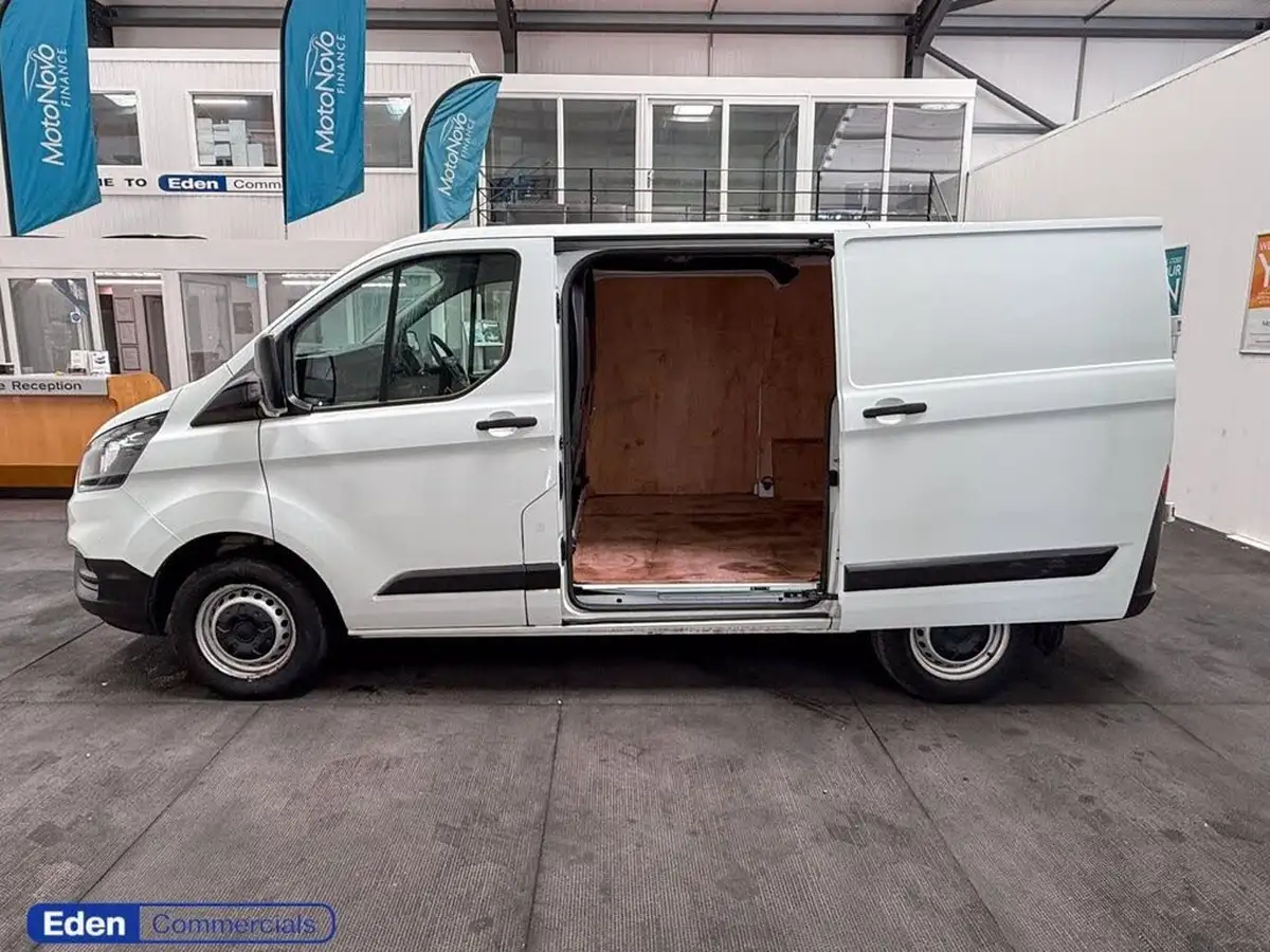 2021-ford-transit-custom-20tdci-300-l1h1-leader-130pseu6dt-panel-van-big-8
