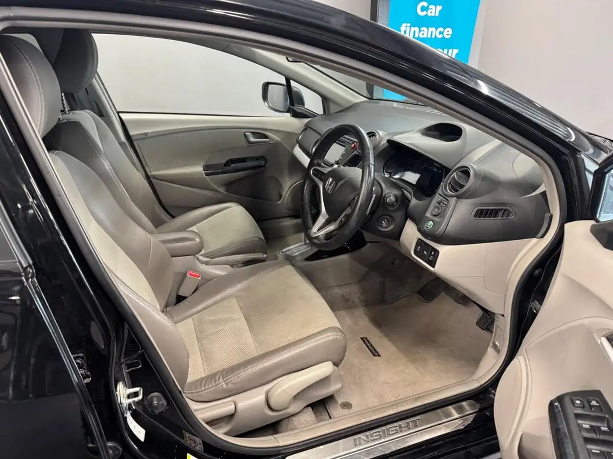 2012-honda-insight-13-hs-big-12