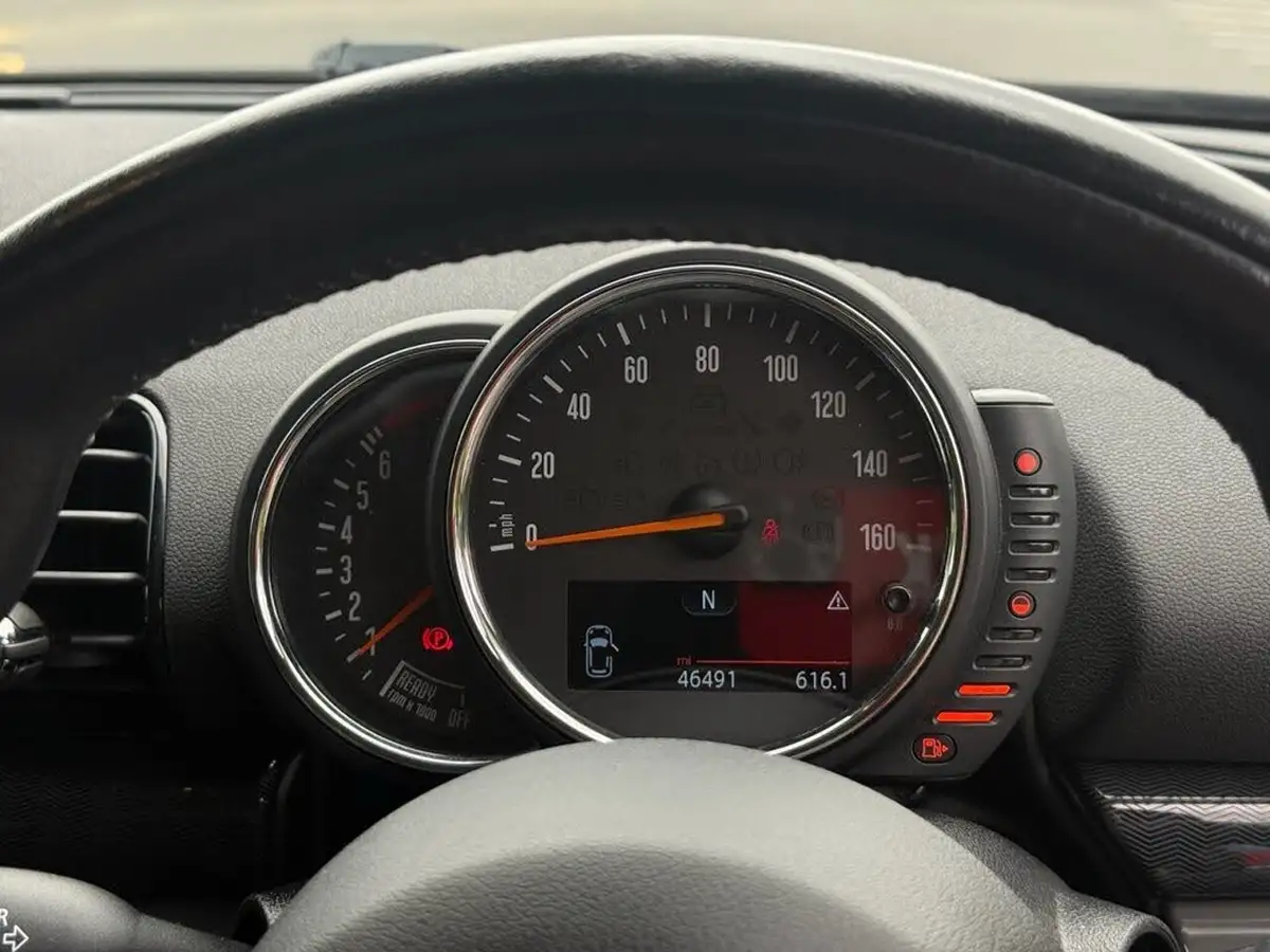 2017-mini-clubman-15-cooper-ss-big-33
