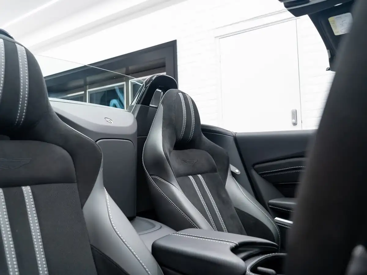 2023-aston-martin-vantage-40-v8-vantage-roadster-auto-big-52