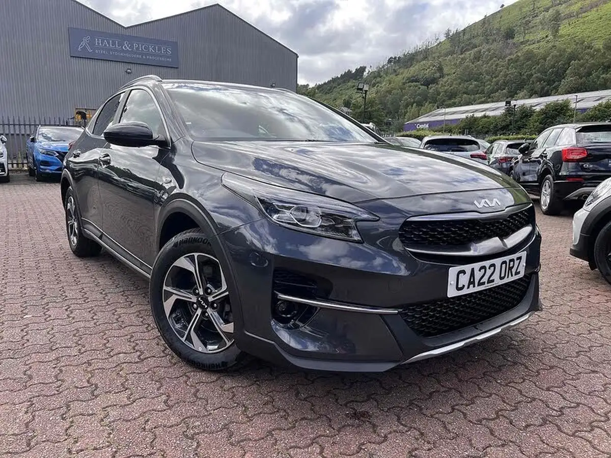 2022-kia-xceed-10-t-gdi-2-big-0