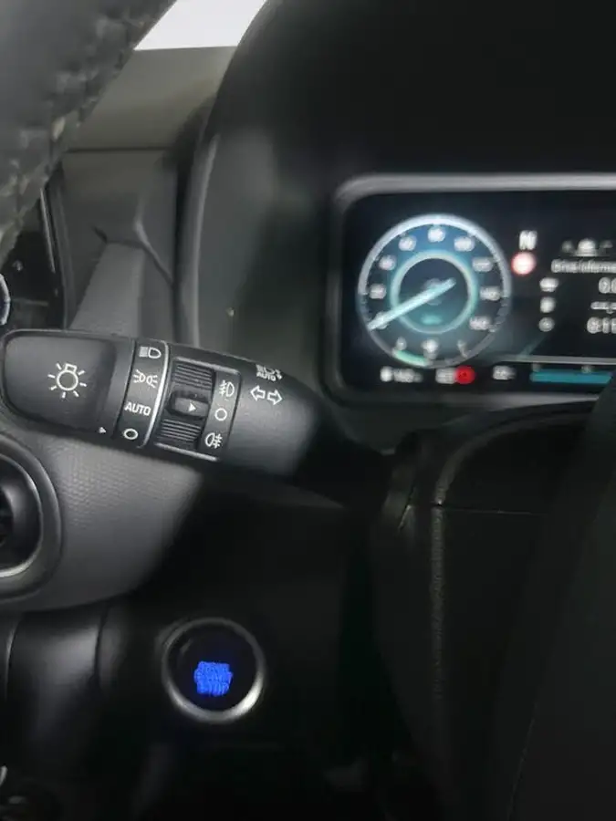 2021-hyundai-kona-10-t-gdi-ultimate-big-19