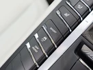 2021-porsche-macan-20-245ps-small-21