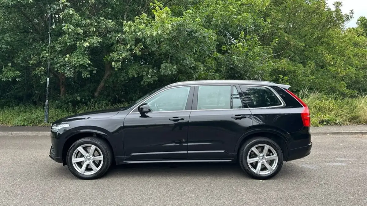 2023-volvo-xc90-20-b5-core-big-46