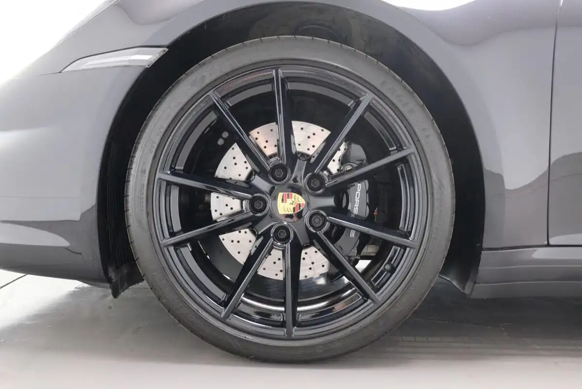 2023-porsche-911-30-targa-4s-pdk-big-48