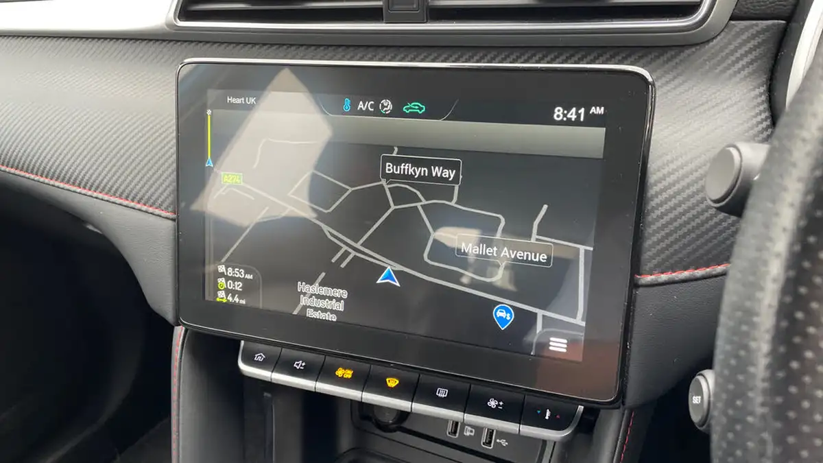 2022-mg-zs-suv-15-vti-tech-exclusive-big-24