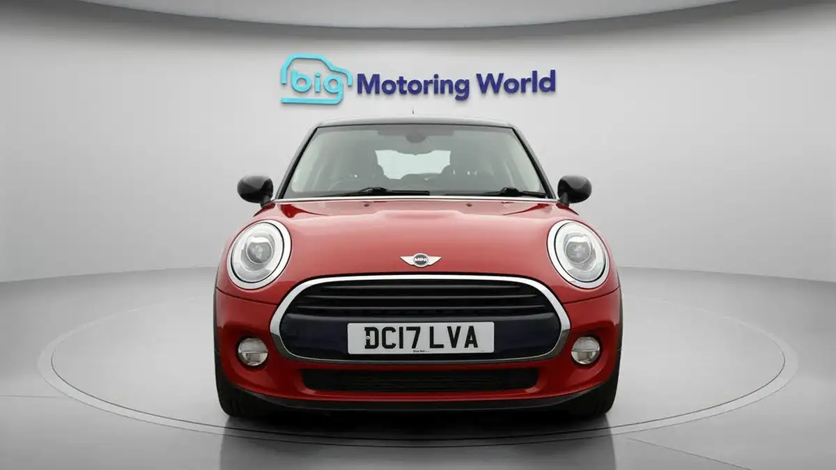 2017-mini-cooper-15-cooper-ss-hatchback-5d-big-2