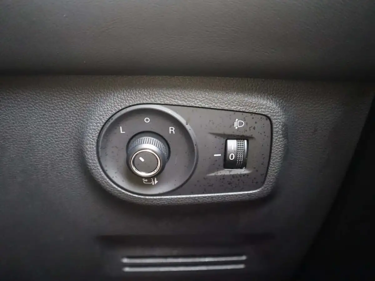 2022-mg-zs-suv-15-vti-tech-exclusive-big-34